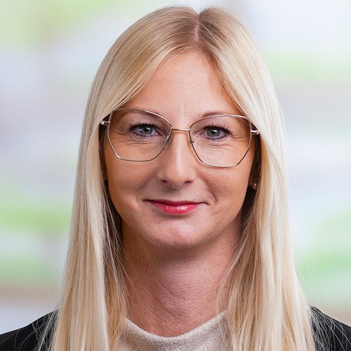 Melanie Wiesinger, Auftragsbearbeitung Kühler, Kühlsysteme, Wärmetauscher und Speicher