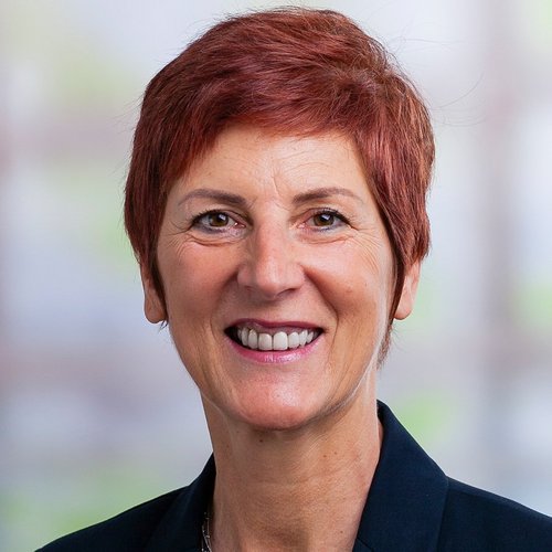 Manuela Straif, Auftragsbearbeitung Federntechnik